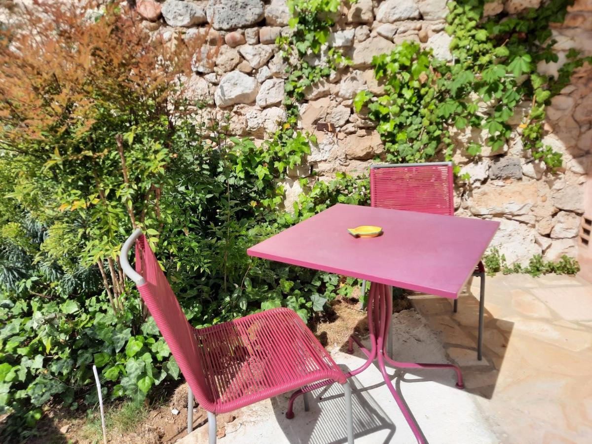 Louminai Bed & Breakfast Donzère Exterior foto