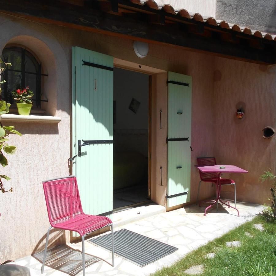 Louminai Bed & Breakfast Donzère Exterior foto